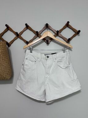 Levi's Silver Tab White High-Rise Mom Shorts Denim Shorts